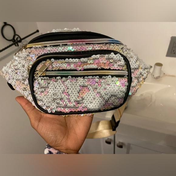 Two Tone Sequin Fanny Pack - Picture 2 of 6